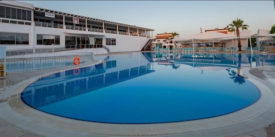 Fun&Sun River Villas With Amazing Landscape 5+1 Belek Exterior foto